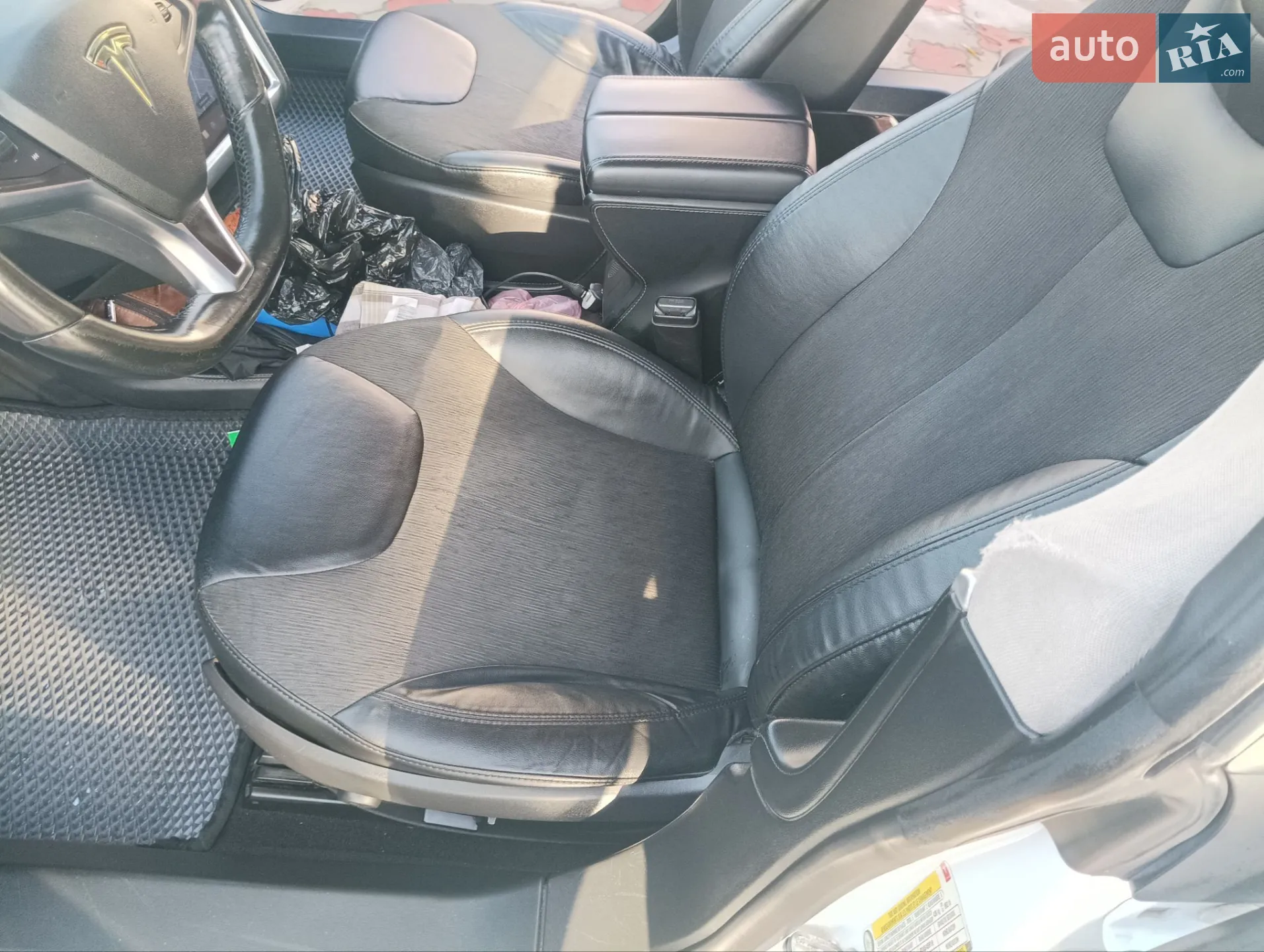 2014 Tesla Model S - мініатюра 22