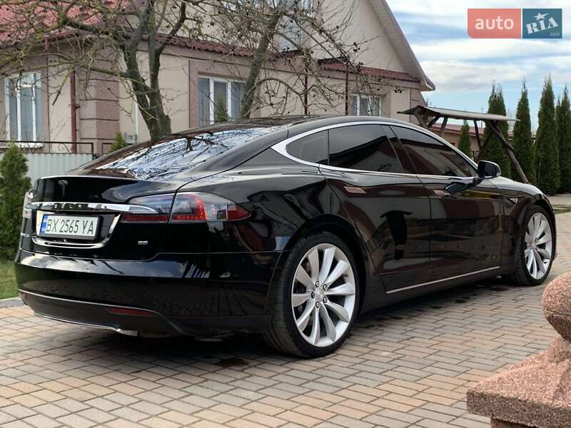 Ліфтбек Tesla Model S 2014 в Хмельницькому