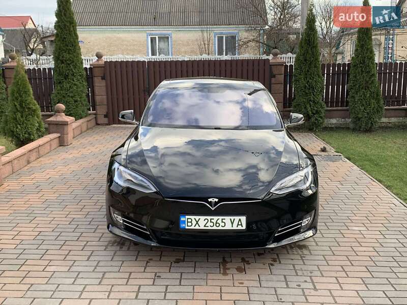 Ліфтбек Tesla Model S 2014 в Хмельницькому