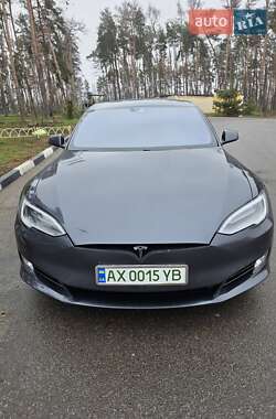 Ліфтбек Tesla Model S 2016 в Харкові