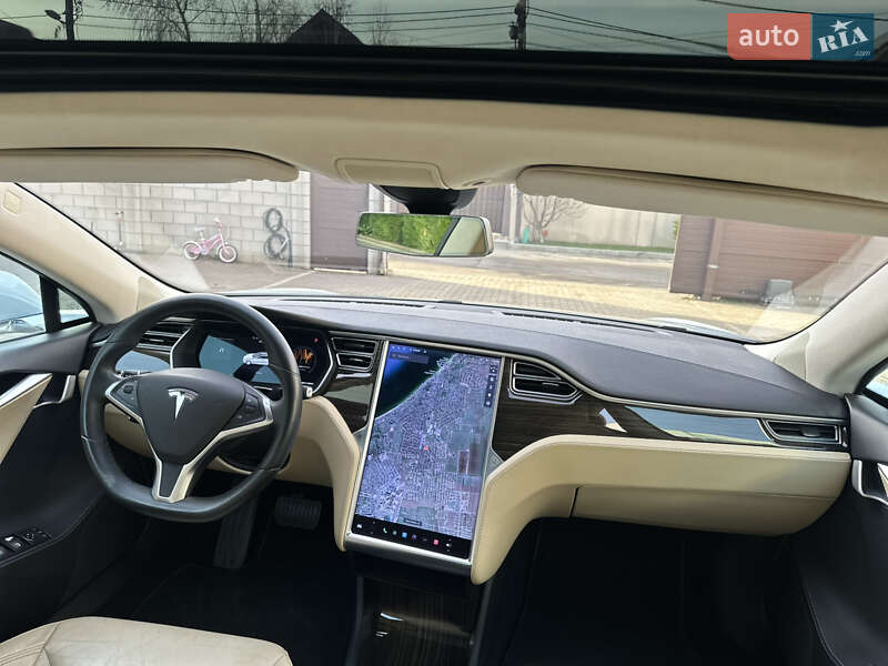 Лифтбек Tesla Model S 2015 в Одессе