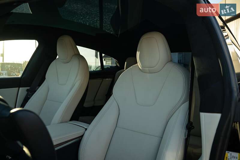 Лифтбек Tesla Model S 2021 в Черновцах фото 36 Лифтбек Tesla Model S 2021 в Черновцах