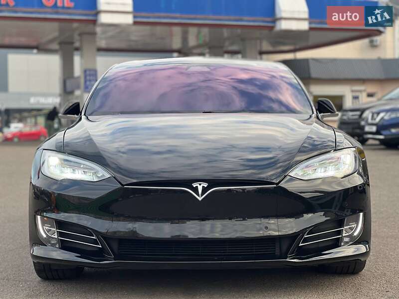 Лифтбек Tesla Model S 2019 в Одессе