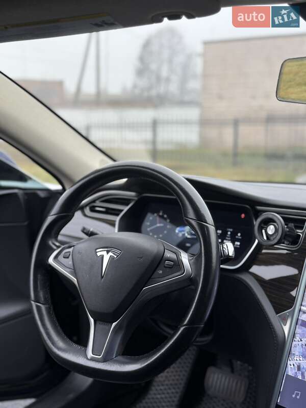 Лифтбек Tesla Model S 2014 в Хмельницком фото 14 Лифтбек Tesla Model S 2014 в Хмельницком
