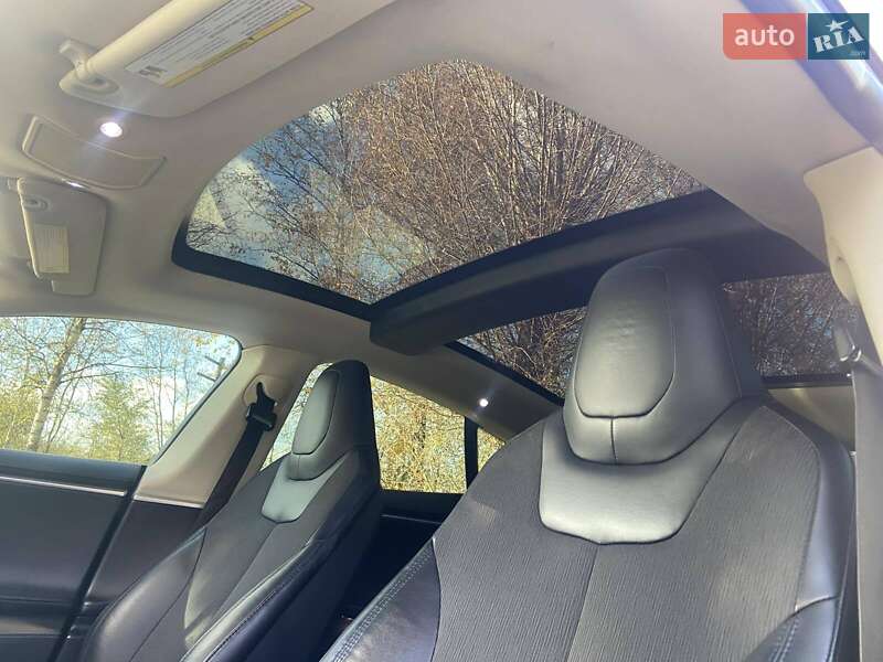 Лифтбек Tesla Model S 2014 в Хмельницком фото 31 Лифтбек Tesla Model S 2014 в Хмельницком
