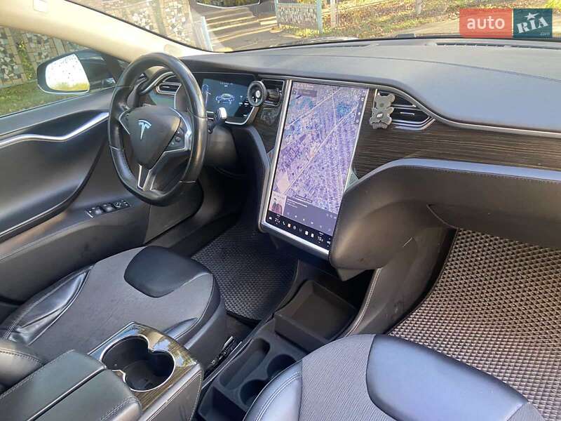 Лифтбек Tesla Model S 2014 в Хмельницком фото 40 Лифтбек Tesla Model S 2014 в Хмельницком