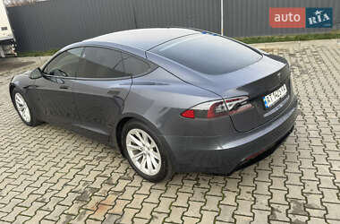 Лифтбек Tesla Model S 2022 в Коломые