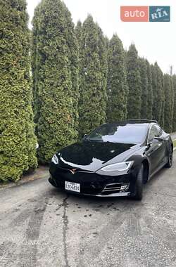 Лифтбек Tesla Model S 2019 в Березному