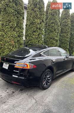 Лифтбек Tesla Model S 2019 в Березному