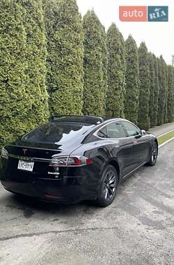 Лифтбек Tesla Model S 2019 в Березному