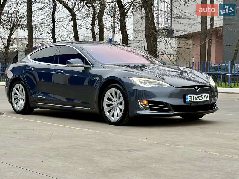 Лифтбек Tesla Model S 2017 в Одессе