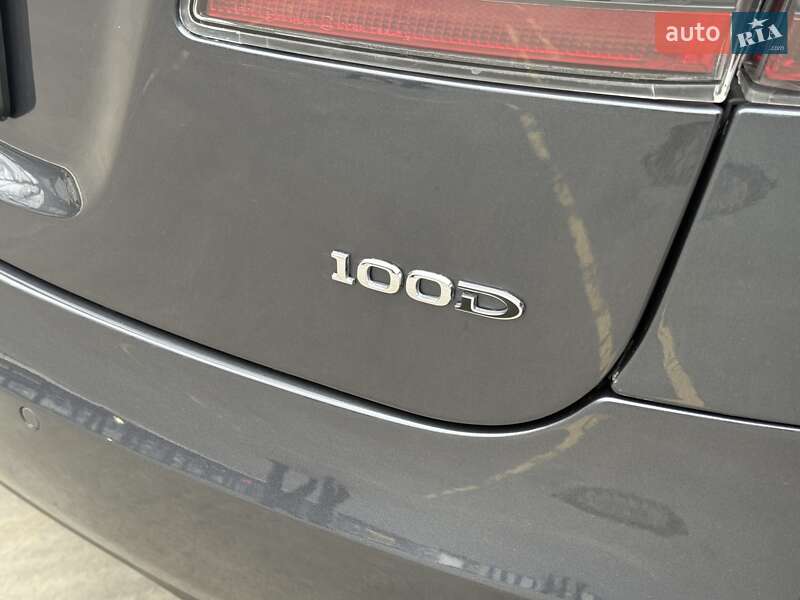 Лифтбек Tesla Model S 2017 в Одессе