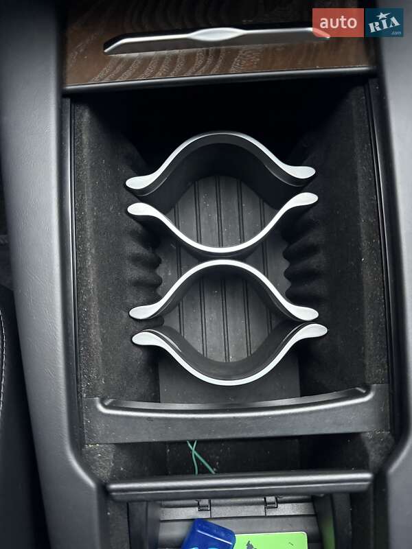 Лифтбек Tesla Model S 2017 в Одессе