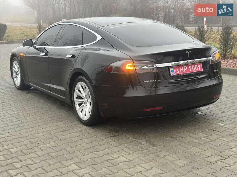 Лифтбек Tesla Model S 2017 в Трускавце фото 8 Лифтбек Tesla Model S 2017 в Трускавце