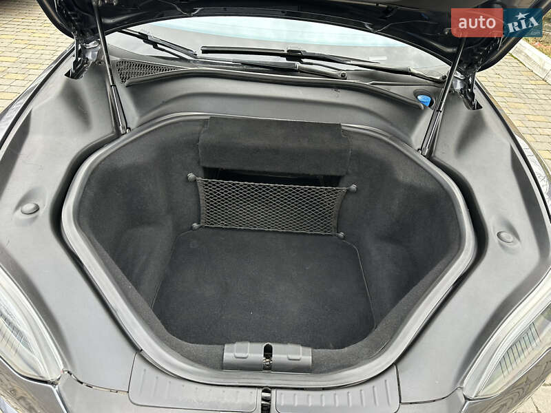 Лифтбек Tesla Model S 2014 в Хмельницком фото 14 Лифтбек Tesla Model S 2014 в Хмельницком
