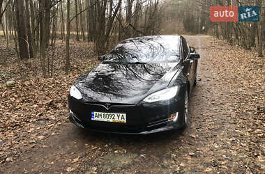 Лифтбек Tesla Model S 2016 в Житомире