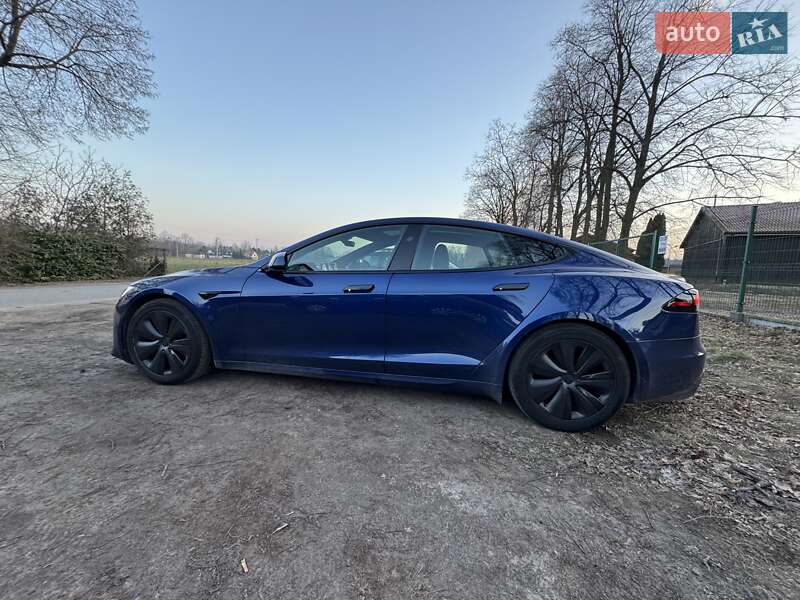 Лифтбек Tesla Model S 2023 в Одессе