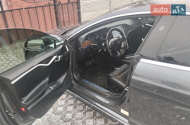 Лифтбек Tesla Model S 2018 в Павлограде