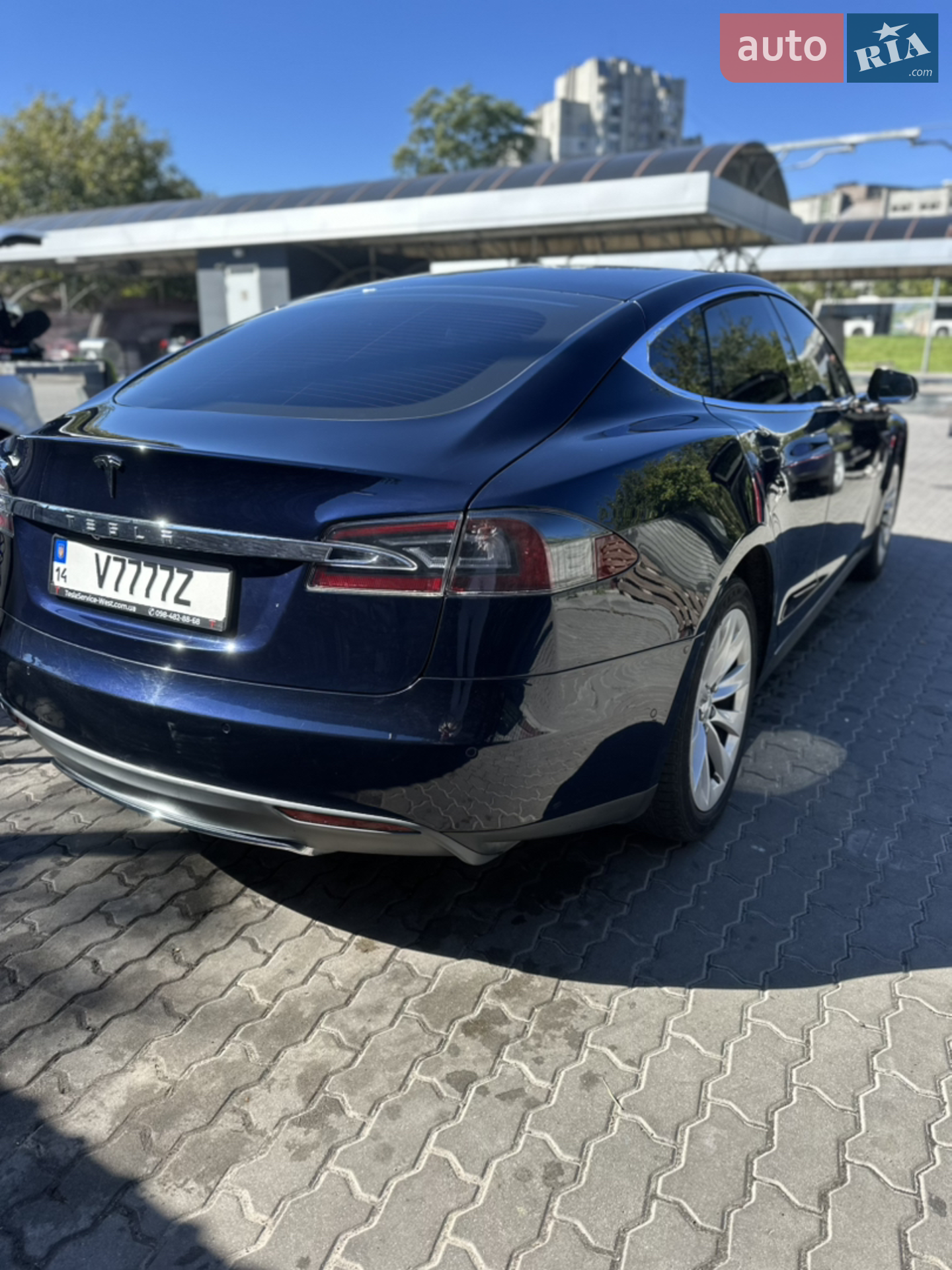 2015 Tesla Model S - мініатюра 12
