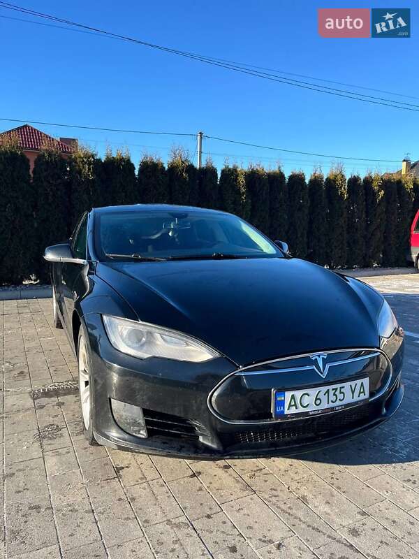 Лифтбек Tesla Model S 2013 в Луцке