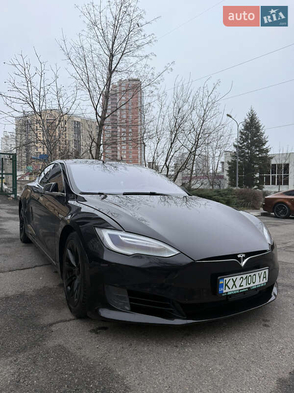 Лифтбек Tesla Model S 2016 в Харькове