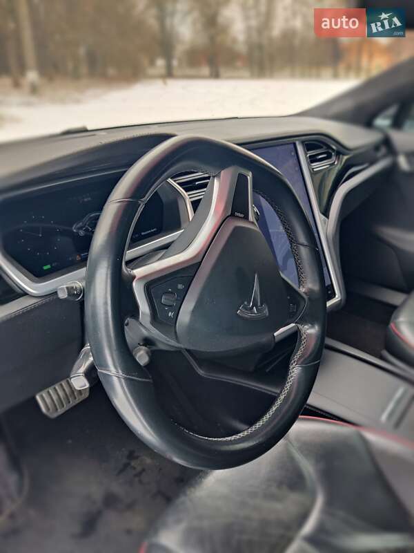 Ліфтбек Tesla Model S 2013 в Ставищі