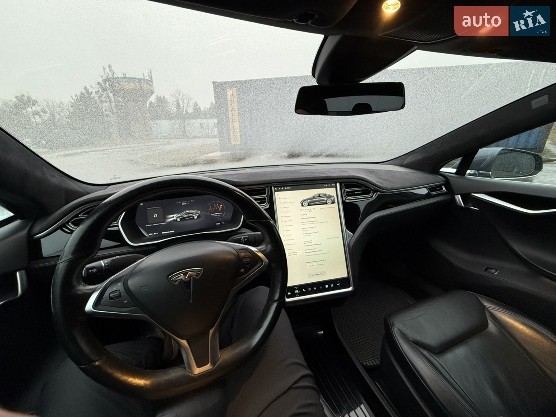 2015 Tesla Model S - мініатюра 24
