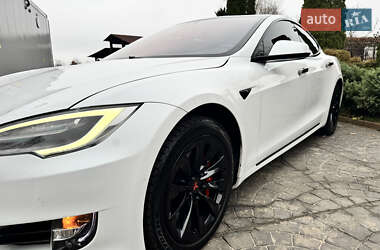 Ліфтбек Tesla Model S 2020 в Дніпрі