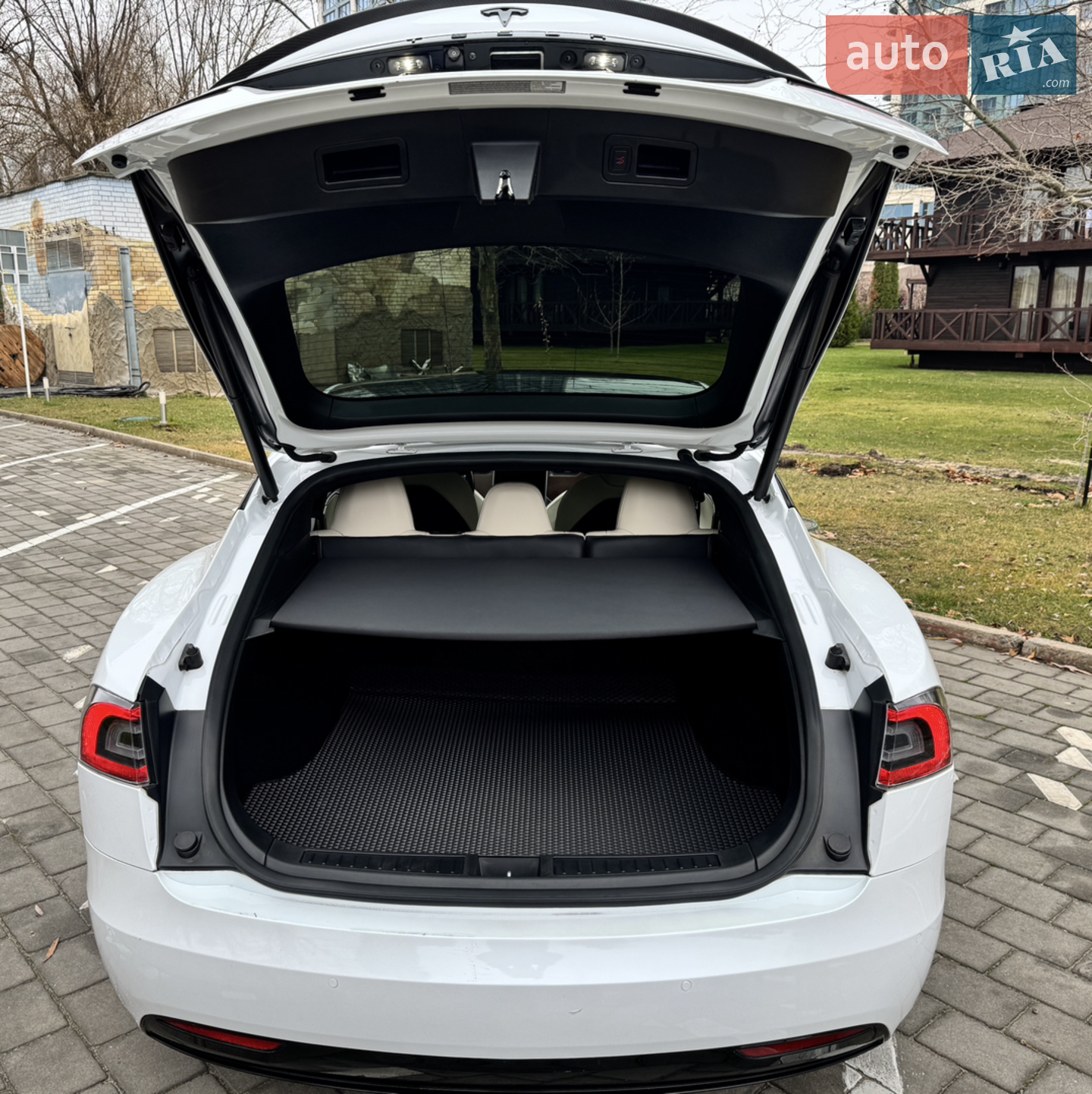 2020 Tesla Model S - мініатюра 20