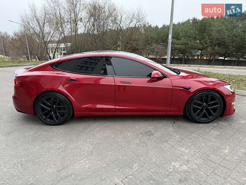 Лифтбек Tesla Model S 2021 в Львове