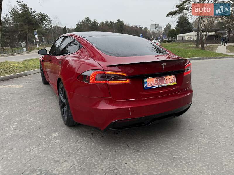 Лифтбек Tesla Model S 2021 в Львове