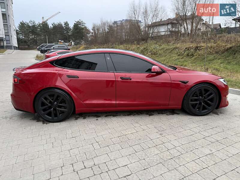 Лифтбек Tesla Model S 2021 в Львове