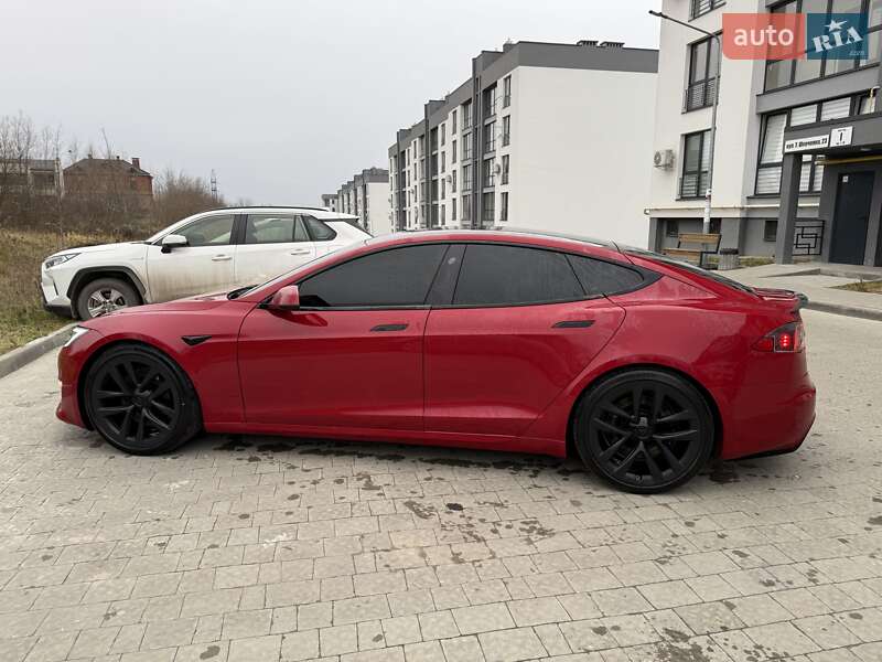 Лифтбек Tesla Model S 2021 в Львове