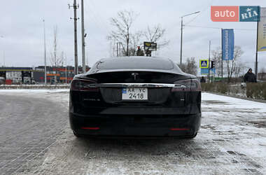 Ліфтбек Tesla Model S 2017 в Києві