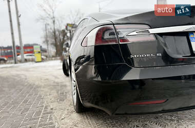 Ліфтбек Tesla Model S 2017 в Києві