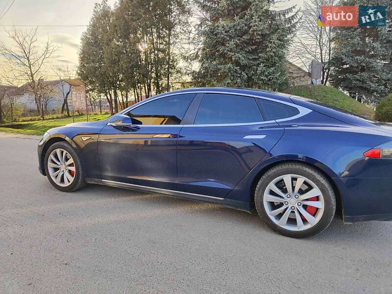 Ліфтбек Tesla Model S 2014 в Пустомитах фото 3 Ліфтбек Tesla Model S 2014 в Пустомитах