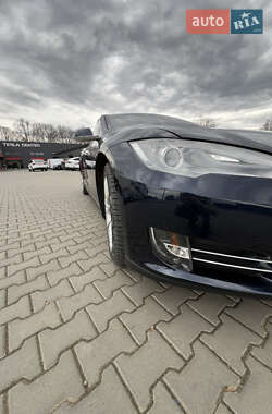Лифтбек Tesla Model S 2013 в Черновцах