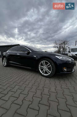 Лифтбек Tesla Model S 2013 в Черновцах