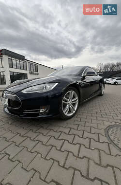 Лифтбек Tesla Model S 2013 в Черновцах