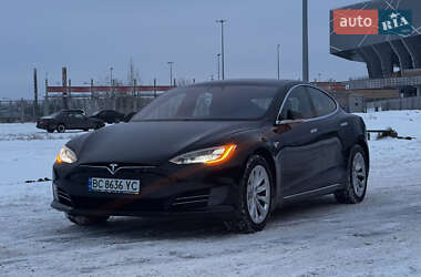 Ліфтбек Tesla Model S 2018 в Львові