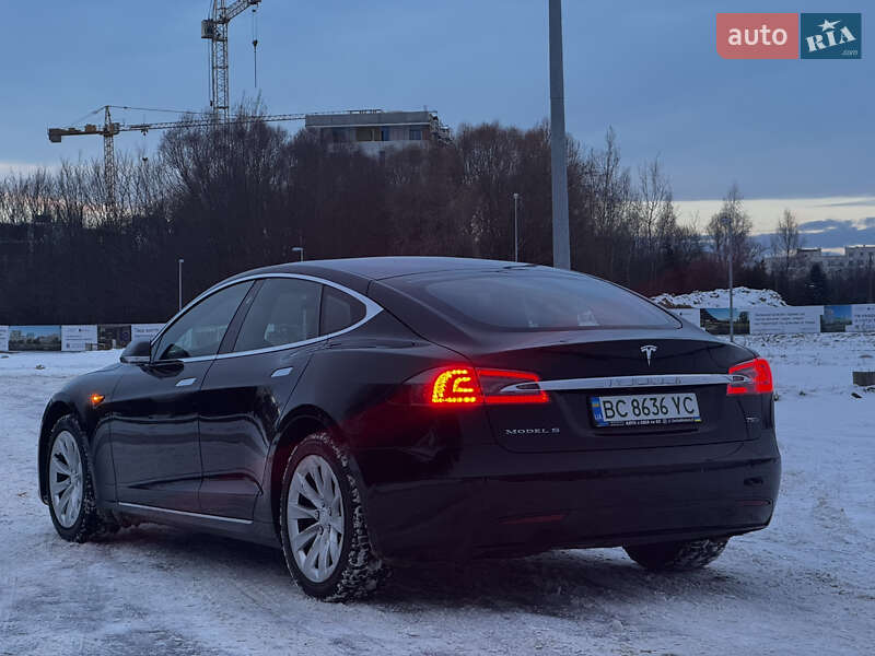 Ліфтбек Tesla Model S 2018 в Львові фото 12 Ліфтбек Tesla Model S 2018 в Львові