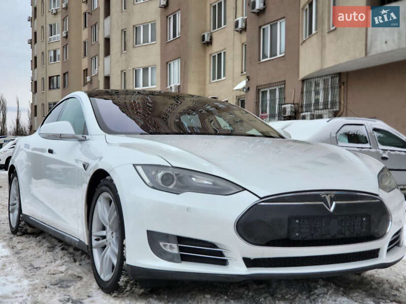 Ліфтбек Tesla Model S 2013 в Києві фото 3 Ліфтбек Tesla Model S 2013 в Києві