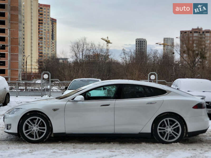 Ліфтбек Tesla Model S 2013 в Києві фото 9 Ліфтбек Tesla Model S 2013 в Києві
