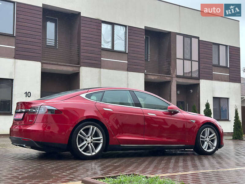 Лифтбек Tesla Model S 2015 в Одессе