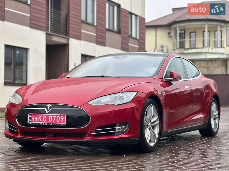 Лифтбек Tesla Model S 2015 в Одессе