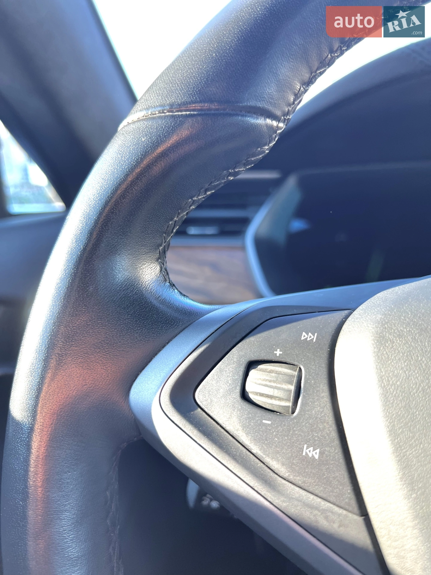 2019 Tesla Model S - мініатюра 14