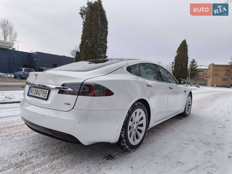 Лифтбек Tesla Model S 2017 в Сквире