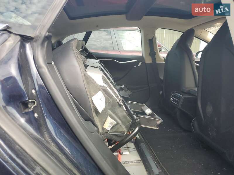 Лифтбек Tesla Model S 2014 в Житомире