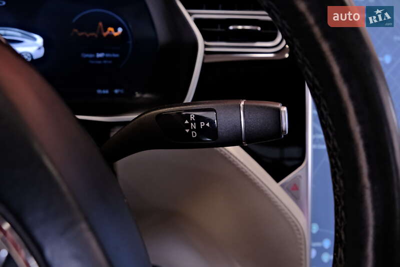Лифтбек Tesla Model S 2015 в Одессе фото 23 Лифтбек Tesla Model S 2015 в Одессе