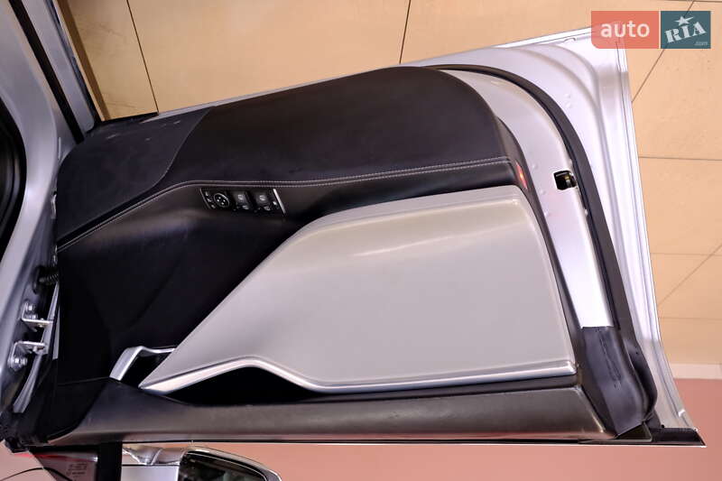 Лифтбек Tesla Model S 2015 в Одессе фото 29 Лифтбек Tesla Model S 2015 в Одессе